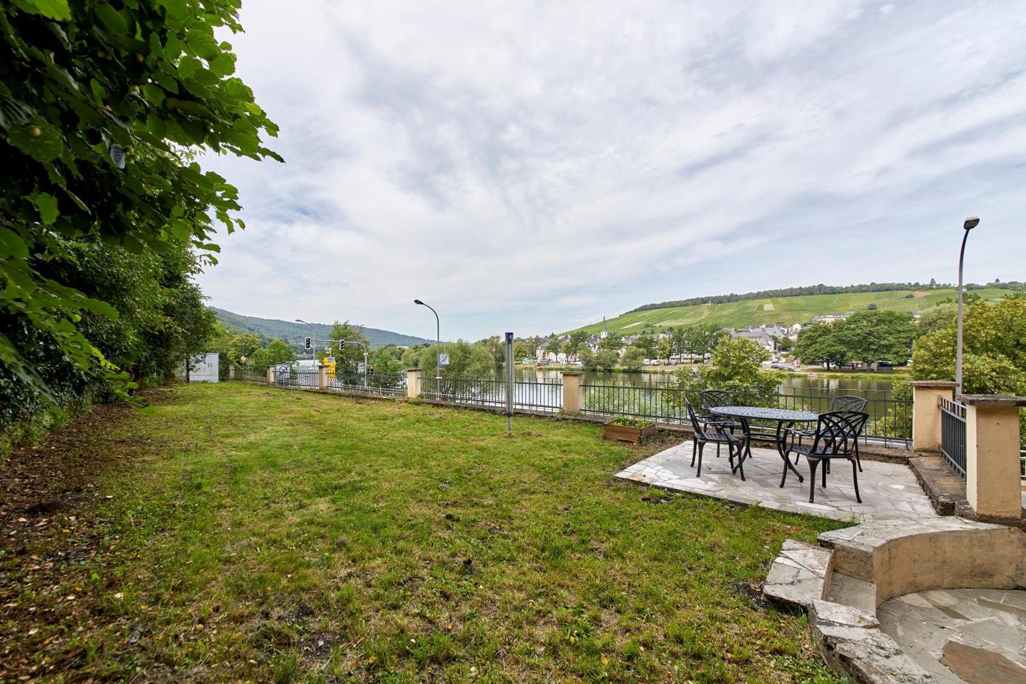 Moselblick Apartment Bernkastel-Kues Exterior foto